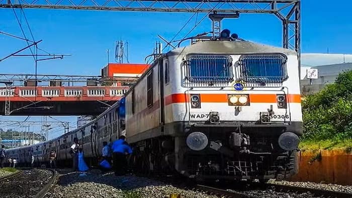 Good news for Vaishno Devi pilgrims! Indian railways launches 4 new trains; Check routes