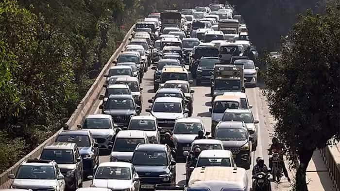 Delhi traffic advisory for Jagannath Rath Yatra today: Traffic regulations, diversions on Aurobindo Marg; Check affected stretch, traffic diversions, instructions for commuters