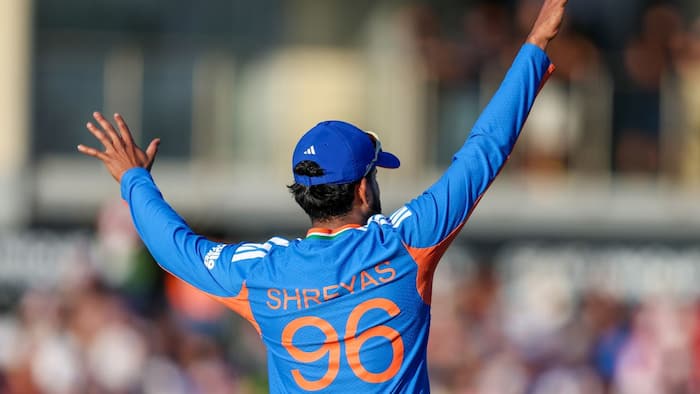 why is toss delayed between india and england?