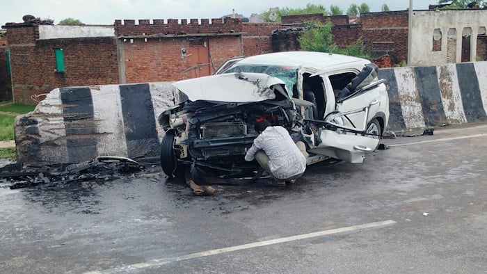 Gangster Atiq Ahmed's youngest son Aban dies in a road accident, was on his way to meet his brother in Jhansi jail