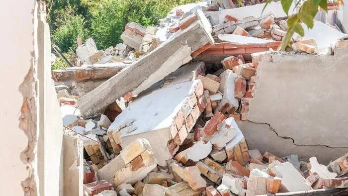Tragic! 6 members of same family killed after house roof collapses in Uttar Pradesh's Pratapgarh, police issue statement