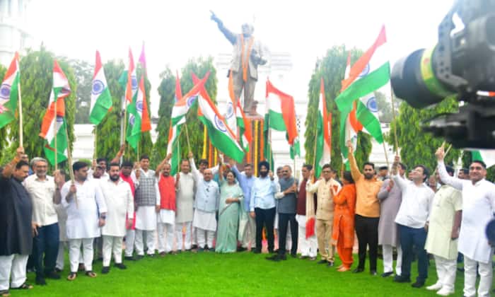 Delhi CM participates in Tiranga Yatra organised at Kartavya Path with BJP National President Nitin Nabin