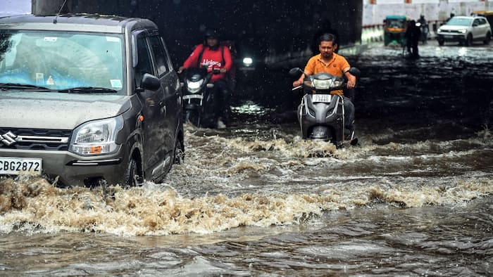 Torrential rains bring Gurugram to a stop: Ghata T point closed | Check details