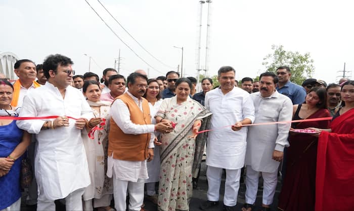 Good news for Delhites, CM inaugurates newly constructed 2-Lane Slip Road Bridge connecting Ghazipur Drain to Hindon Canal