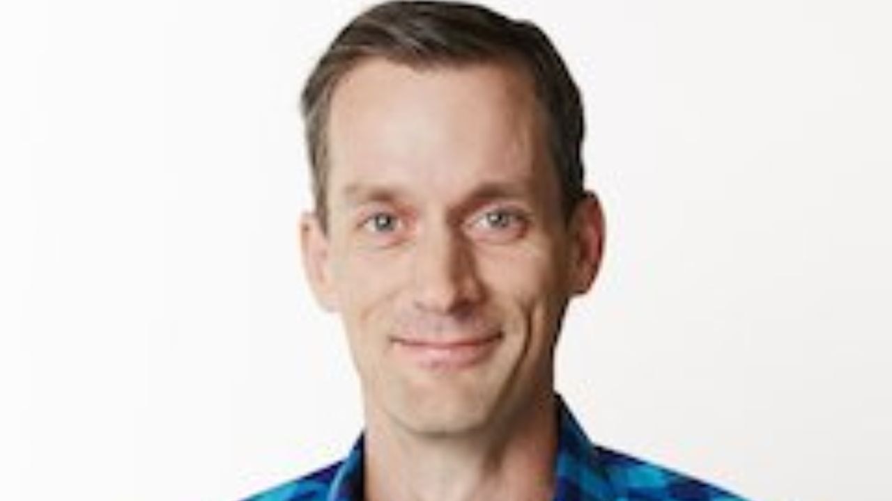 The End of an Era: Google Chief Scientist Jeff Dean Departs to Launch AI Startup