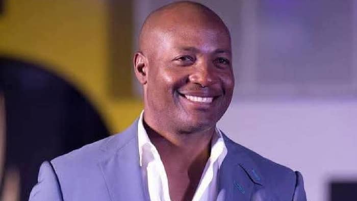 Brian Lara backs Imran Khan