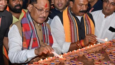 PM मोदी के जन्मदिन पर 1.5 करोड़ दीयों से जगमगाया छत्तीसगढ़, सेवा संकल्प अभियान में बड़ी तादाद में जुड़े लोग