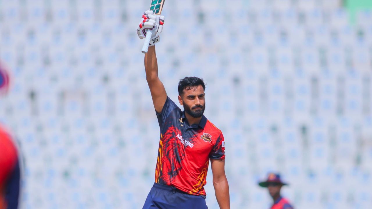 Star player from MI smashes EXPLOSIVE 173 in only 64 balls with 12 sixes in T20 league, just misses WORLD RECORD