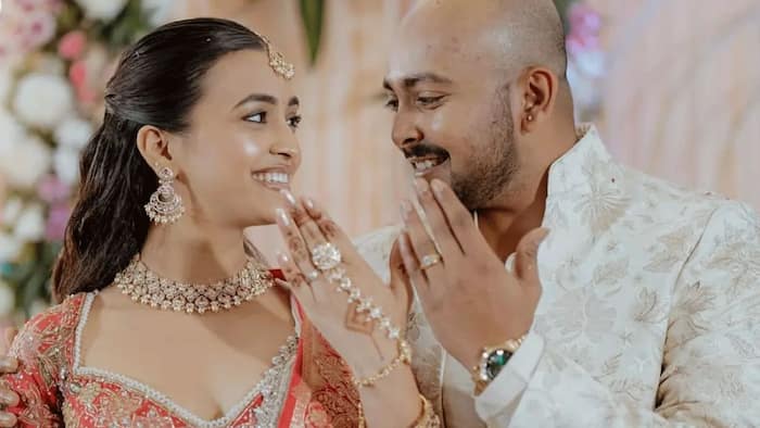 Prithvi Shaw Aakriti Agarwal