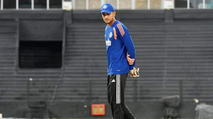 Shubman Gill suffers an elbow injury