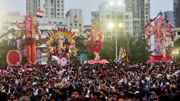 Heading out in Mumbai today? Check THESE Ganesh visarjan route closures
