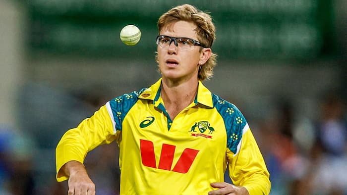 Adam Zampa breaks Shane Warne's long-standing record to reach 200 one-day wickets during Australia's massive second ODI against Zimbabwe
