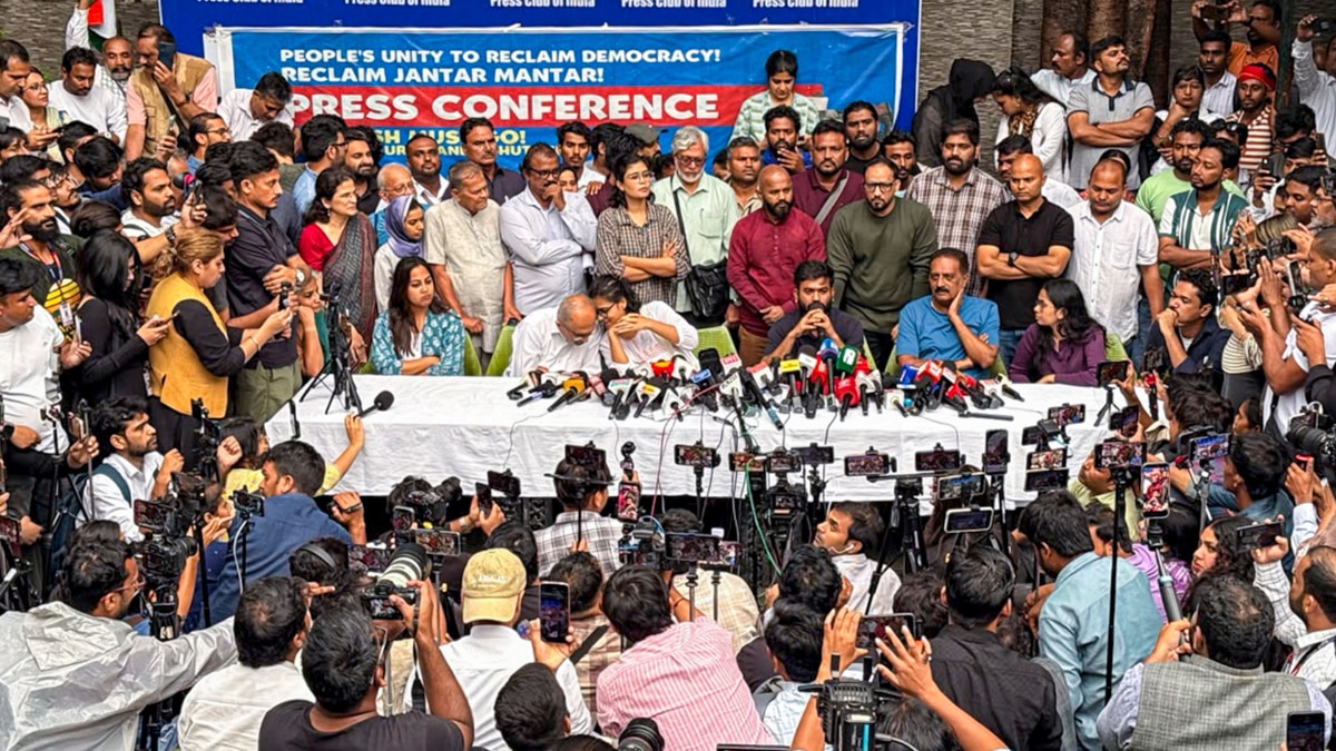'War against own citizens': Dipke targets PM Modi, Shah over protection of ...