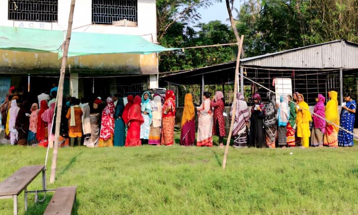 Bengal Assembly bypolls: Massive voter turnout recorded in Nandigram, Rejinagar till 3 pm as number crosses 70%