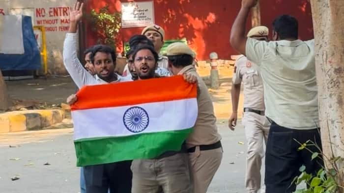 Jantar Mantar breach: Delhi Police files FIR against CJP leaders Ashutosh Ranka, Saurav Das