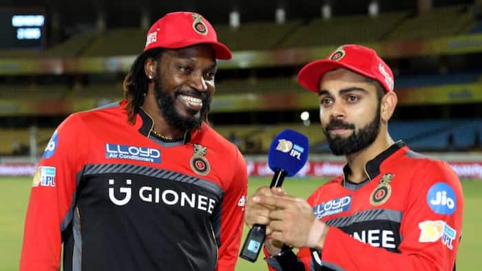 Chris Gayle and Virat Kohli