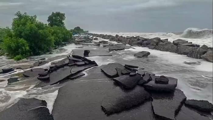 Cyclone Arnab: High sea waves lash coastal roads, heavy rainfall hits several Andhra Pradesh districts; Odisha on alert