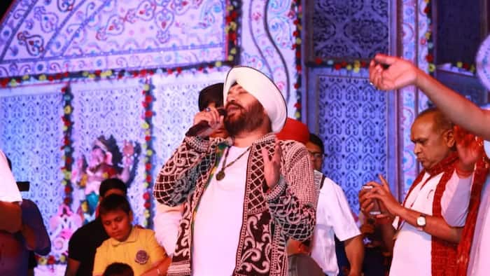 Daler Mehndi’s performance interrupted by Uttarakhand minister over alleged intoxication at Navratri event- Watch