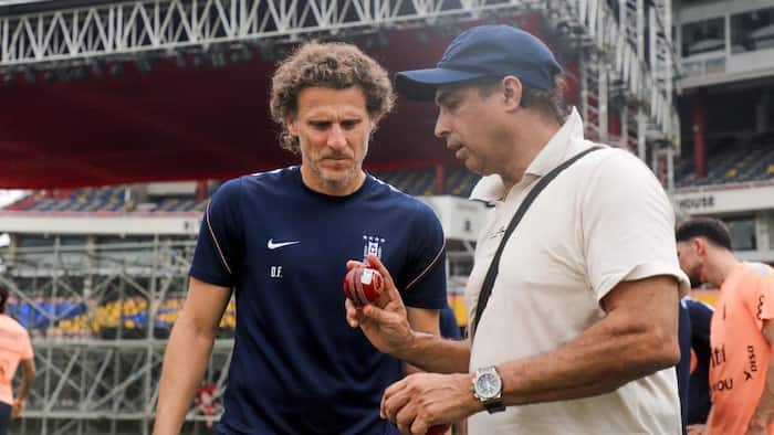 Former all-rounder Robin Singh catches up with Diego Forlan and Ronald Araujo ahead of India vs Uruguay clash