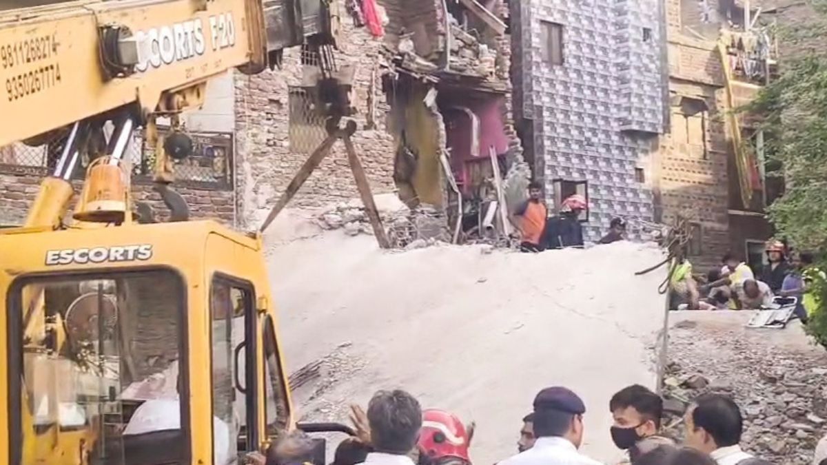 Delhi building collapses: Rekha Gupta govt directs safety audit of CGHS ...