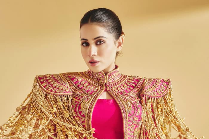 Uorfi Javed claims society members are harassing her, says ‘I can't shoot in my own house’