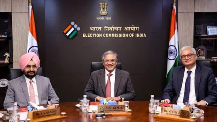 Two election commissioners complained against senior EC official's conduct, cabinet secretariat declined action: RTI
