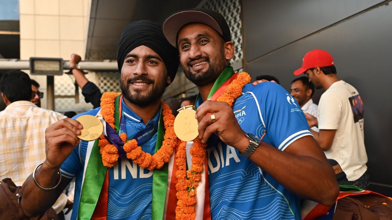 Are Hockey India planning to force retirements of four senior players ...