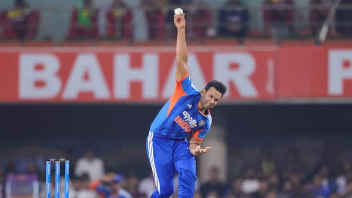 Varun Aaron advices Indian team management to 'go past' managing Shivam Dube amid all-rounder's inconsistent run